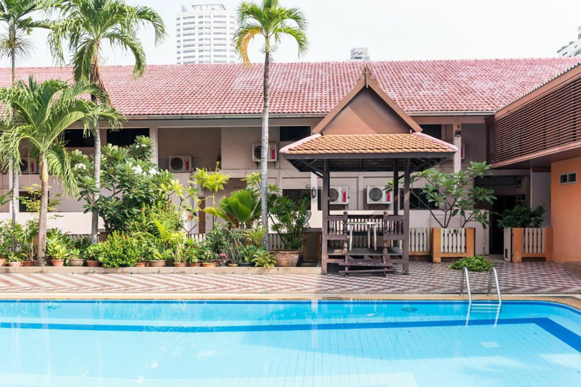 Teja Hotel Bangkok Exterior photo